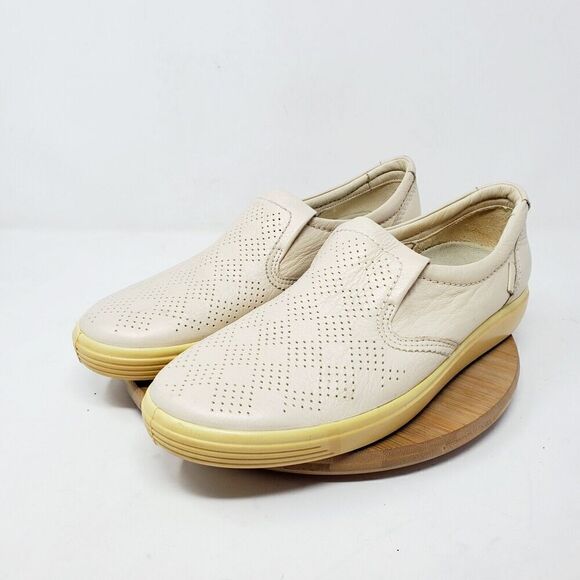 ECCO Shoes Womens 40 Soft 7 Perforated Leather Slip On Sneaker Comfort - Picture 2 of 16